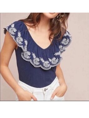 ANTHROPOLOGIE Moulinette Soeurs Julieta Navy Blue Embroidered Ruffle Top Medium